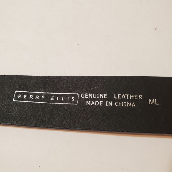 Perry Ellis Genuine Leather Tooled Black Bling Belt - Picture 6 of 11